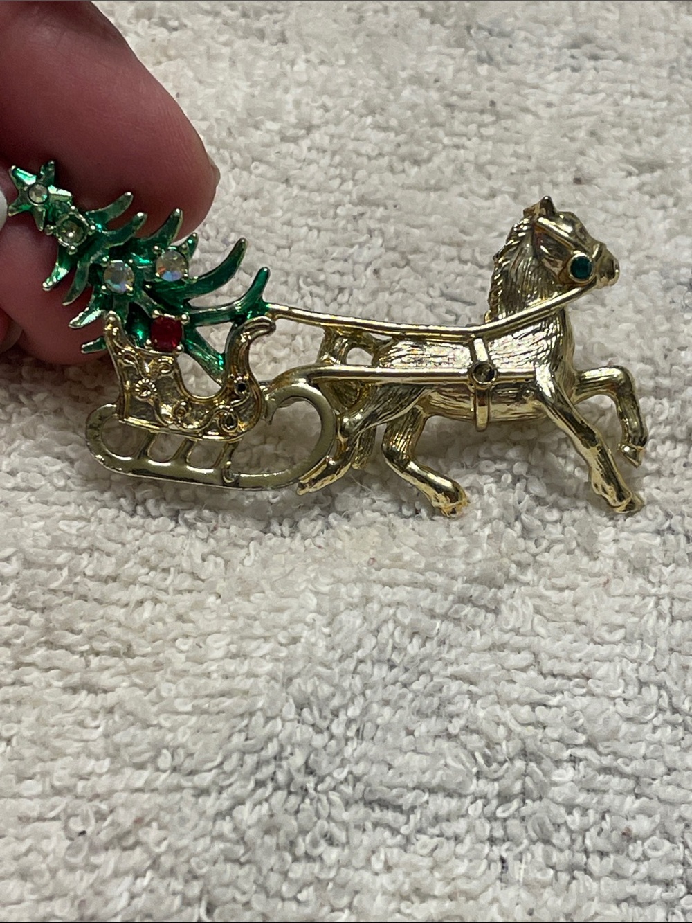 Brooch, Tancer II, Christmas Horse Drawn Sleigh and Tree